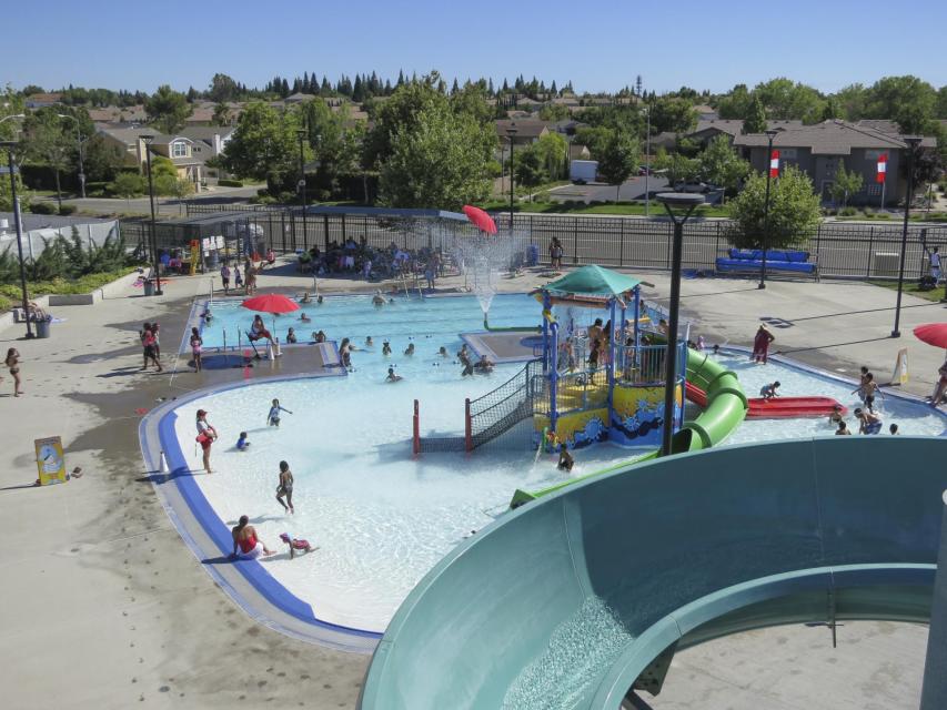 Photo of the aquatic complex in Antelope Community Park.